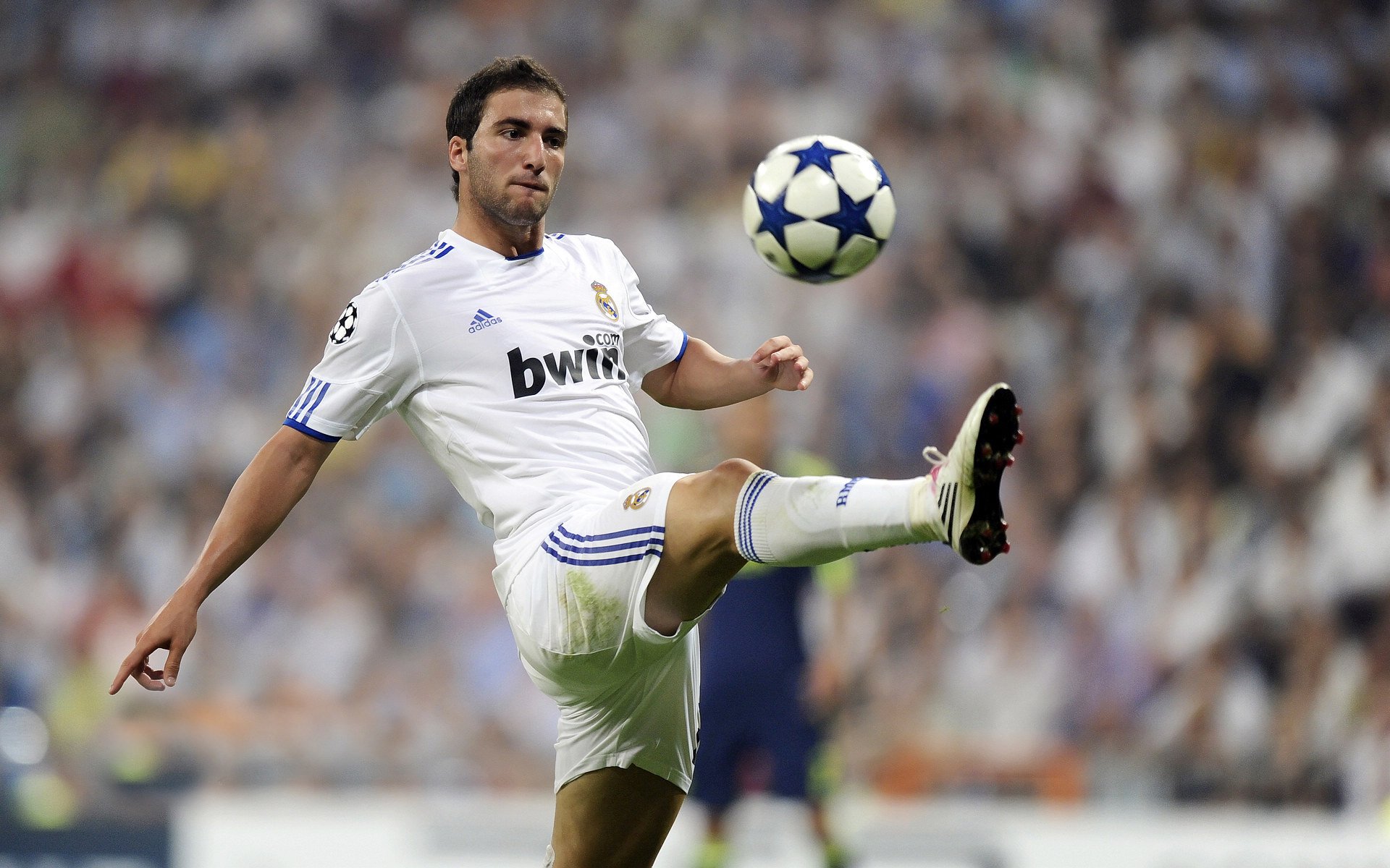 开云体育-杰伦·格林攻防两端统治，步行者掀翻凯尔特人