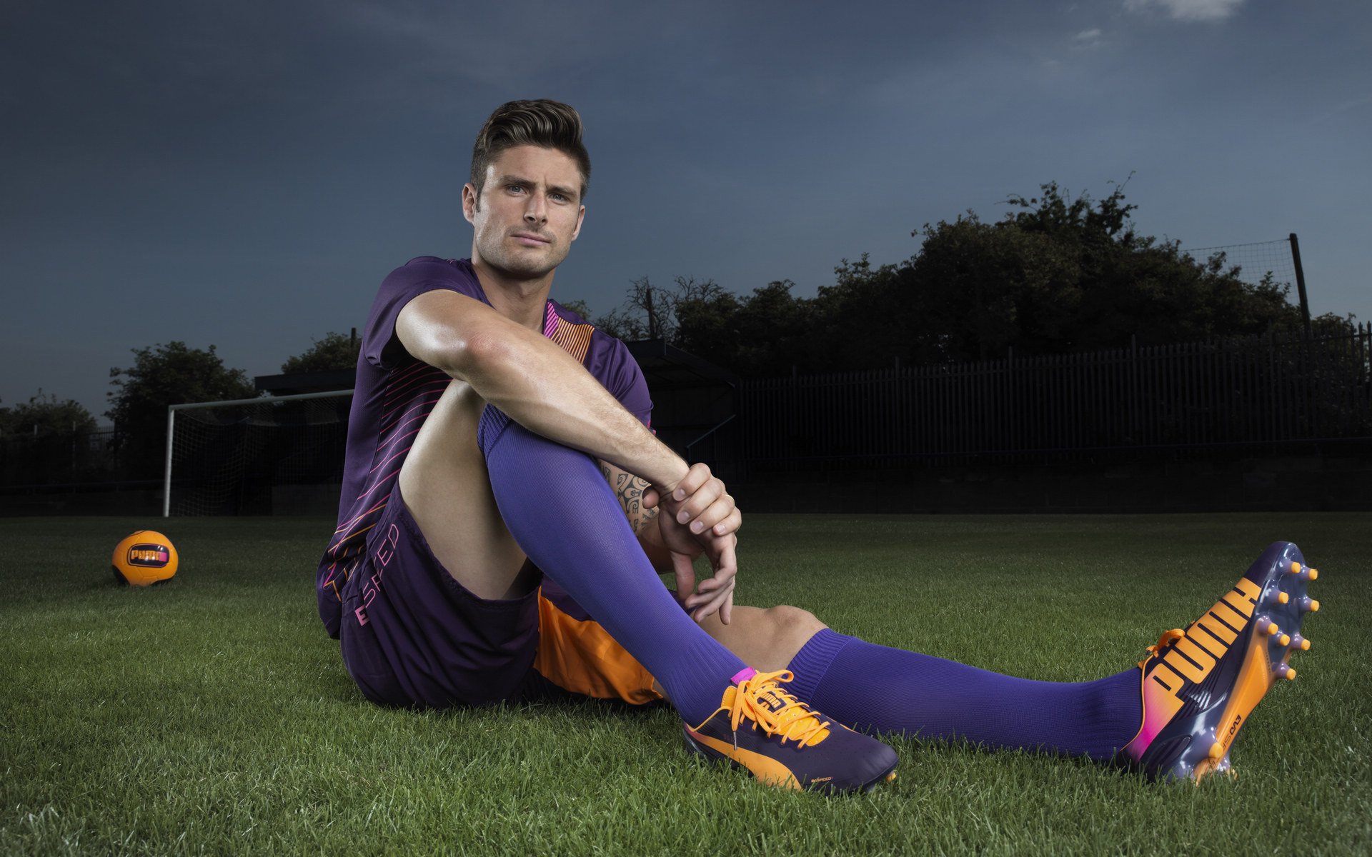 雷霆血拼火箭，布伦森防守端锁死对手